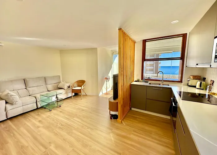 Carihuela Dreams Торремолинос